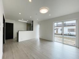 モノトーンでスタイリッシュなリビング